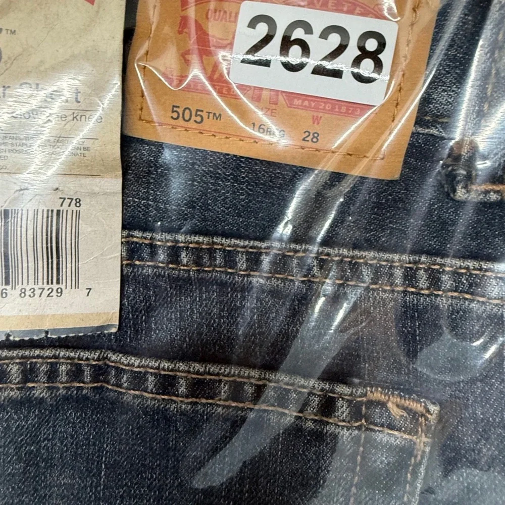 Levi's 505 Regular Short Women 16 Blue Denim‎ Below The Knee Jorts W28
